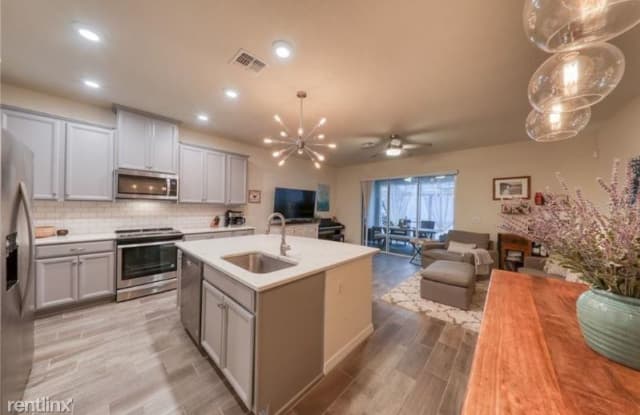 1119 Coral Ln - 1119 Coural Lane, Dunedin, FL 34698