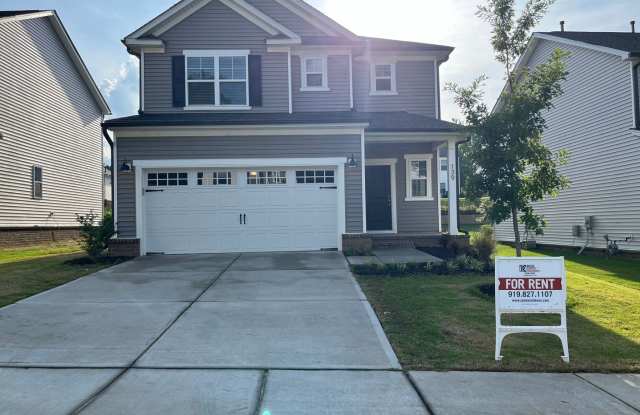 AMAZING LOCATION, Fantastic 4 Bed Home, Internet Included, Available Now! photos photos