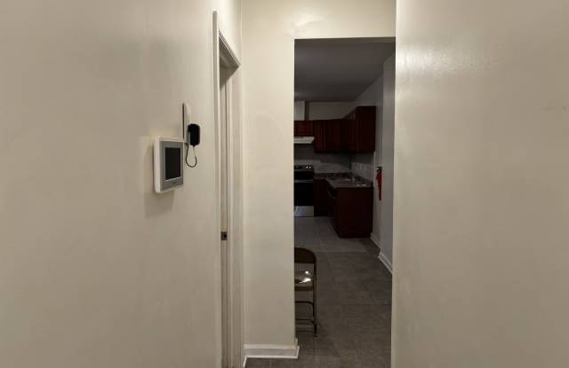 885 Belmont Avenue Gallery 3