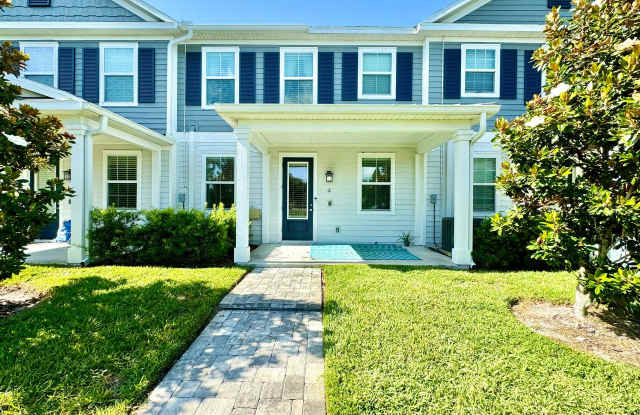 6615 S Manhattan Ave Unit 4 - 6615 South Manhattan Avenue, Tampa, FL 33616