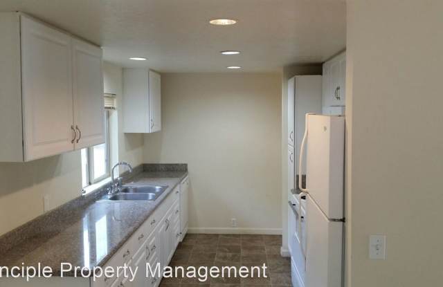 2146 SW Butterfield Drive Gallery 4