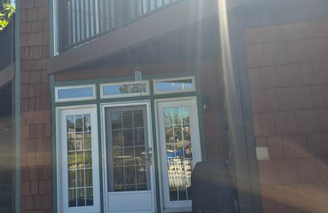 3 Bedroom 3 Bath condo Gallery 3