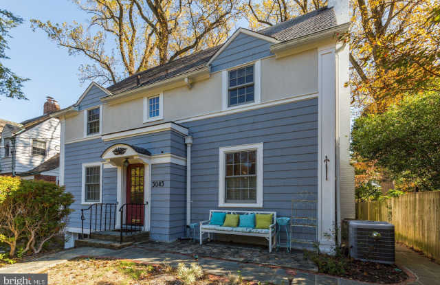 3045 FOXHALL ROAD NW Gallery 2