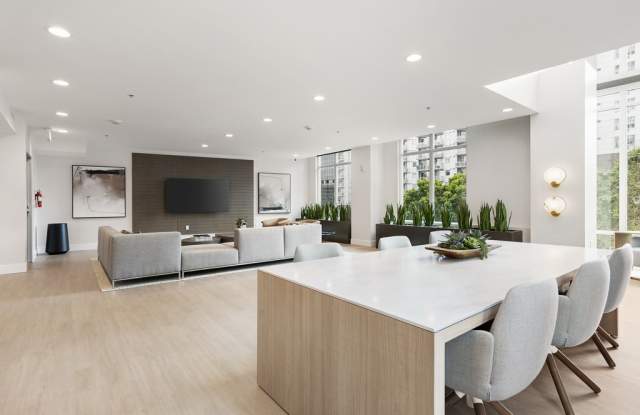 Vantage Pointe Gallery 4