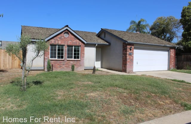 667 N. Verdugo Dr. - 667 North Verdugo Drive, Porterville, CA 93257