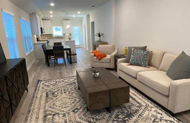 2033 Flametree Avenue Gallery 2