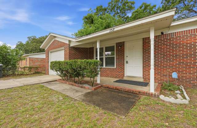 3-bedroom All-Brick Home with Large Yard! - 358 Coral Drive Southwest, Fort Walton Beach, FL 32548