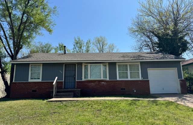 Available Now - Cute 3 Bedroom/1 Bath by Chamberlain Park photos photos