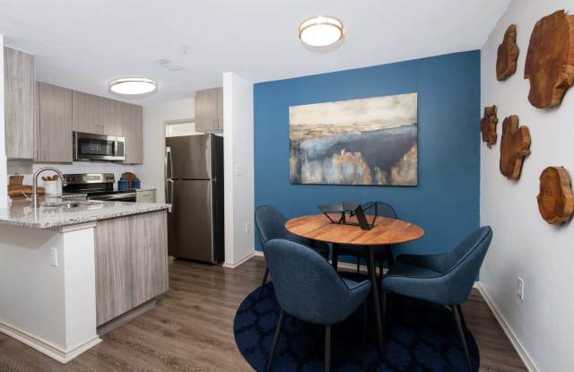 Montelena Apartments Grapevine Gallery 2