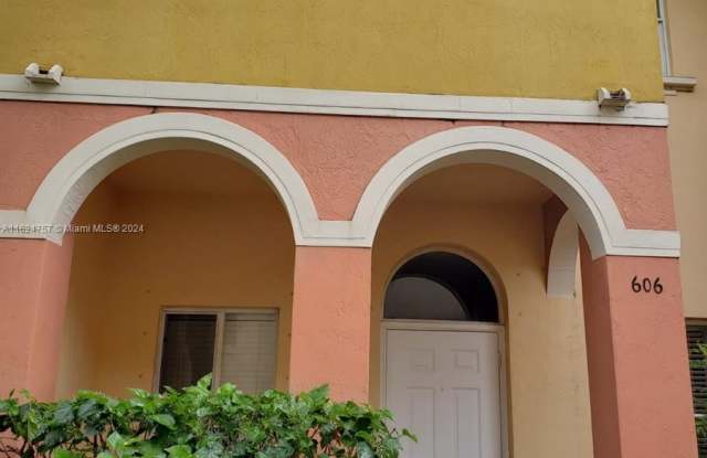 606 W Santa Catalina Circle - 606 West Santa Catalina Circle, North Lauderdale, FL 33068