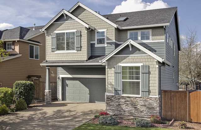 Gorgeous 3-Bedroom 2.5-Bathroom House with Fenced Yard, Attached Garage photos photos