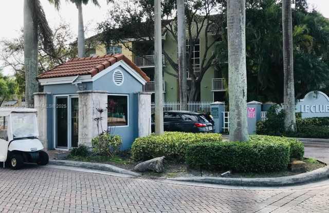 8520 SW 212th St photos photos