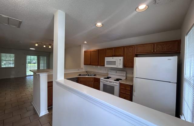 957 Pendant Cir Gallery 4