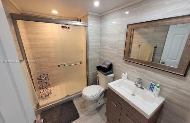 18081 Biscayne Blvd - 18081 Biscayne Boulevard, Aventura, FL 33160 18081 Biscayne Blvd - 18081 Biscayne Boulevard, Aventura, FL 33160