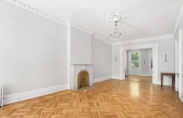 459 West 24th Street Gallery 2