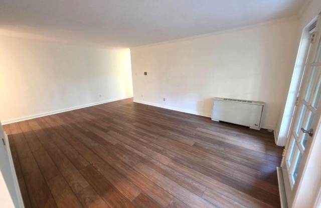 3334 SPRING Lane Gallery 4