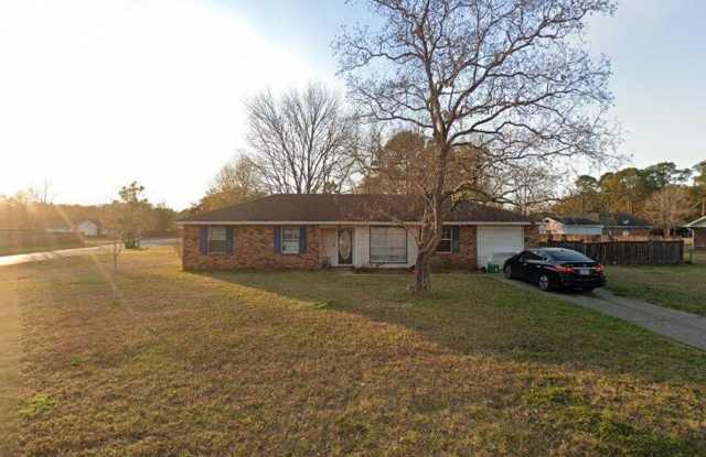 Charming 3-Bedroom Home in St. Martin School District Gallery 1