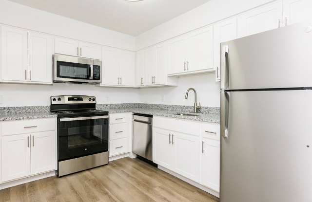 Crofton Village Apartments Gallery 2