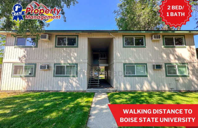 739 Belmont St photos photos
