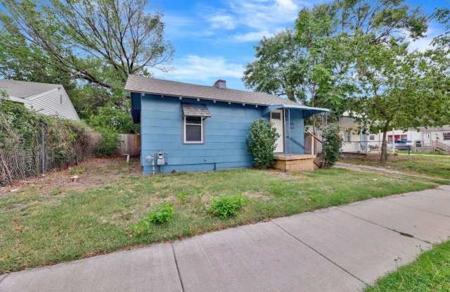 2 bedroom 1 bath home Gallery 3