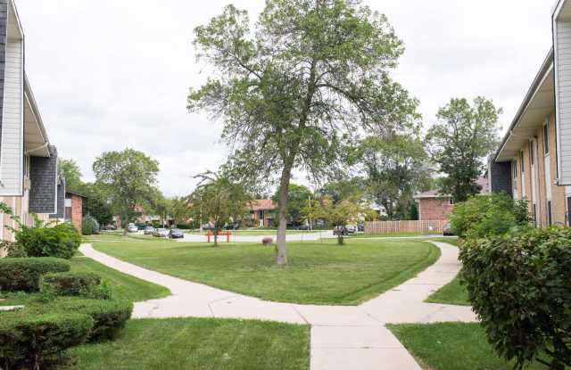 Spruce Court Apartments Gallery 2