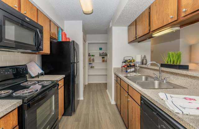 One Townecrest Apartments Gallery 2