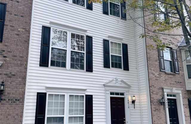 15610 king Louis Court - 15610 King Louis Court, Charlotte, NC 28277