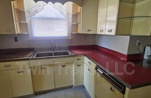 5953 Gospel St - 5953 Gospel Street, Mount Jackson, VA 22842