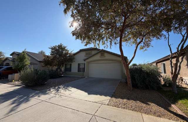 Beautiful 4 Bedroom Home for Rent in Goodyear! - 16567 West Latham Street, Goodyear, AZ 85338