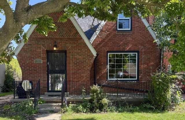 18492 Stansbury Street Gallery 1