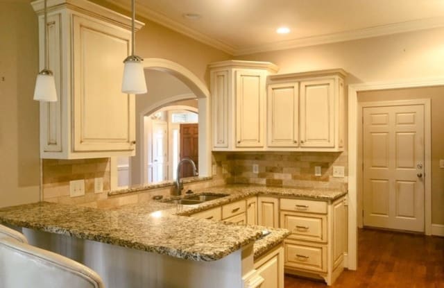 1200 Dogwood Drive Gallery 2
