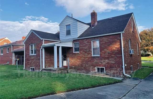 2249 Ridgelawn Ave photos photos