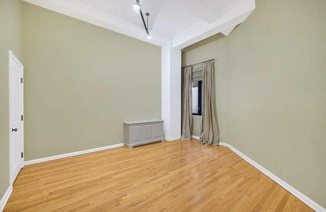 254 PARK Avenue S Gallery 4