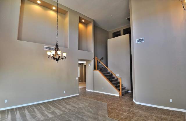 9011 W QUAIL TRACK Drive Gallery 3