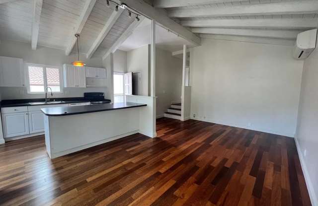 Beautiful 3BD/2BA Hawaii Kai Home | 2-Car Garage | Mountainside Setting Gallery 1