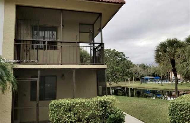 309 Lakeview Dr photos photos