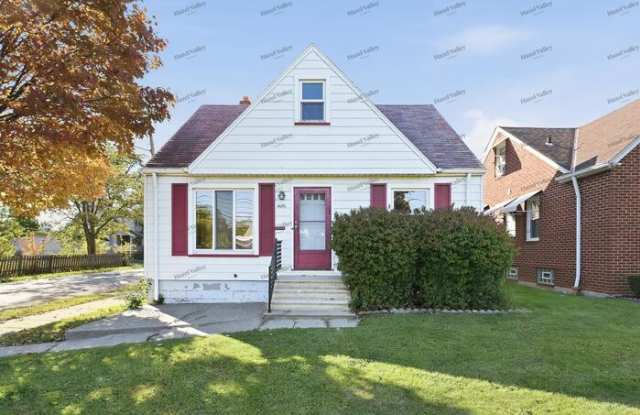 4126 West 140th Street Gallery 1