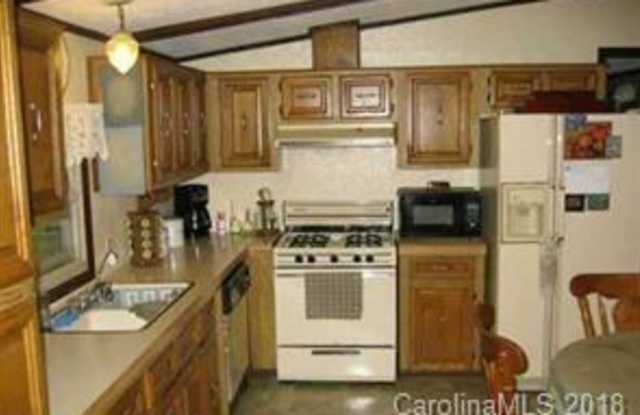 5832 Thompson Road Gallery 2