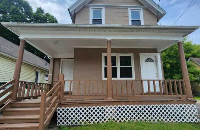 Four Bedroom Single Family Home! photos photos