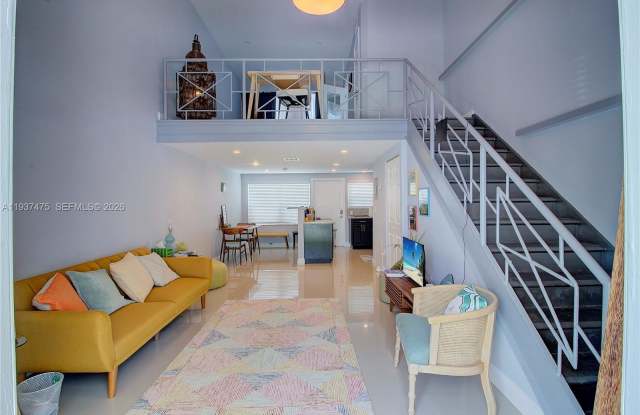 6865 Bay Dr photos photos