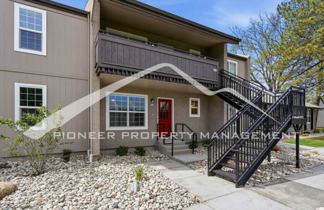 Spacious Condo with Washer/Dryer and Central AC photos photos