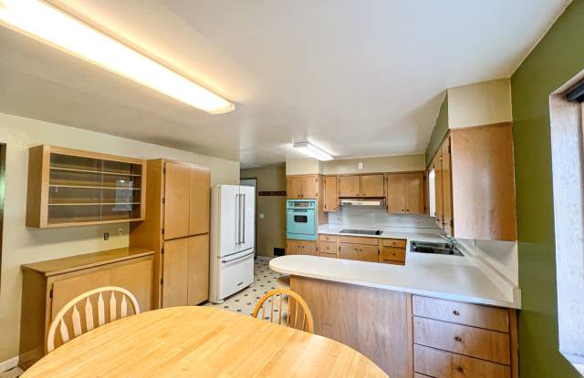 Separate  living spaces! Gallery 4