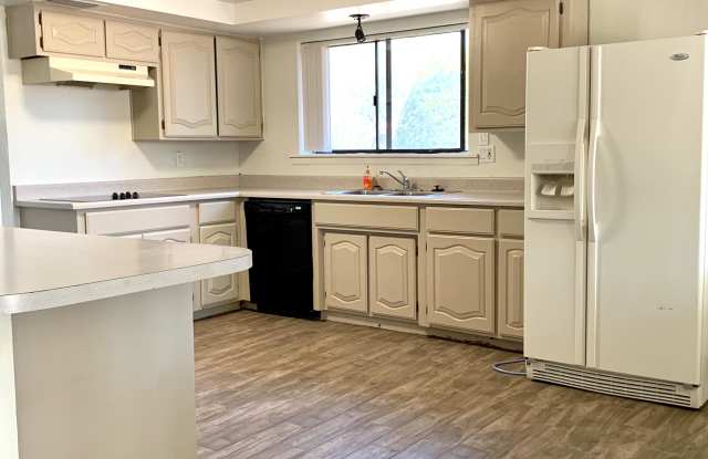 16231 E Bainbridge Avenue Gallery 2