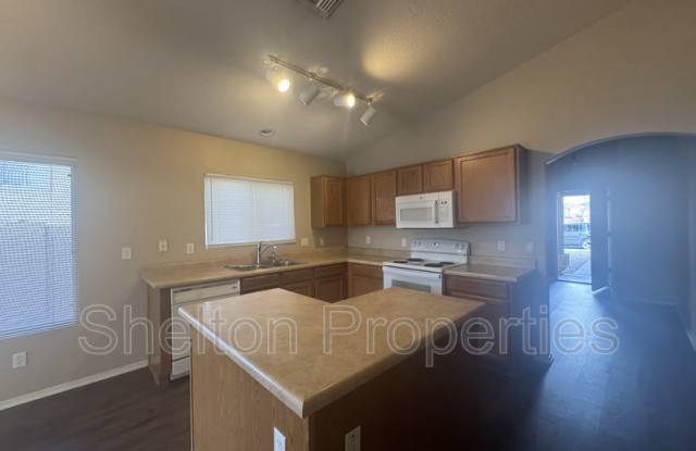 22661 West Mesquite Drive Gallery 2