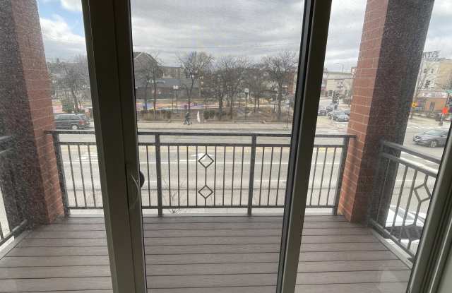 4853 North Western Avenue photos photos