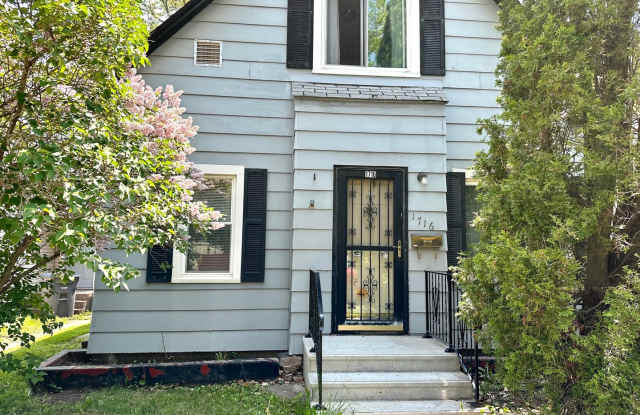 Available August 1st - 3 BED 1 BATH photos photos