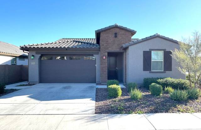 2024 Beautiful Furnished 3 Bedroom 2 Bath with Private Suite near Sports Venues - 4319 North 93rd Lane, Phoenix, AZ 85037