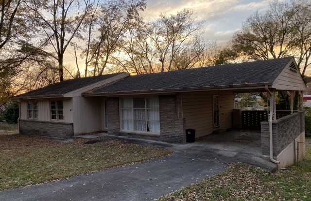 411 Brown Avenue Northwest photos photos