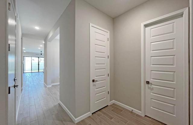 17626 N 48th Place Gallery 4