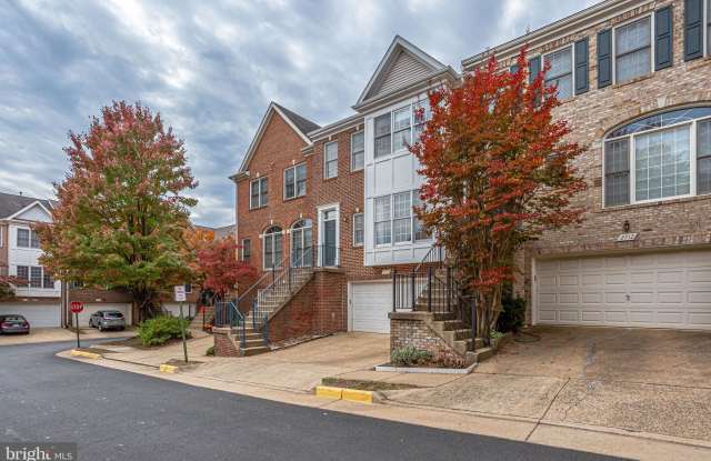 2714 EARLS CT, Gallery 3
